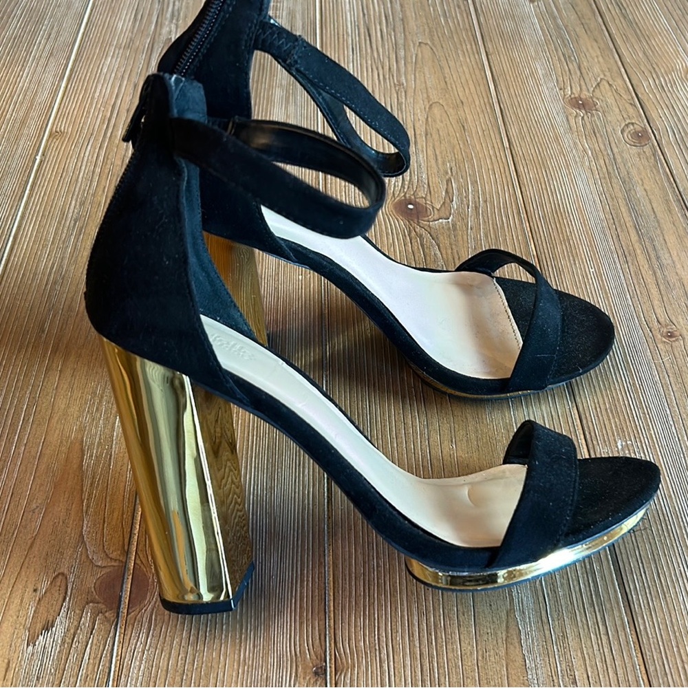 Like New Charlotte Russe black with gold color 5” block heels